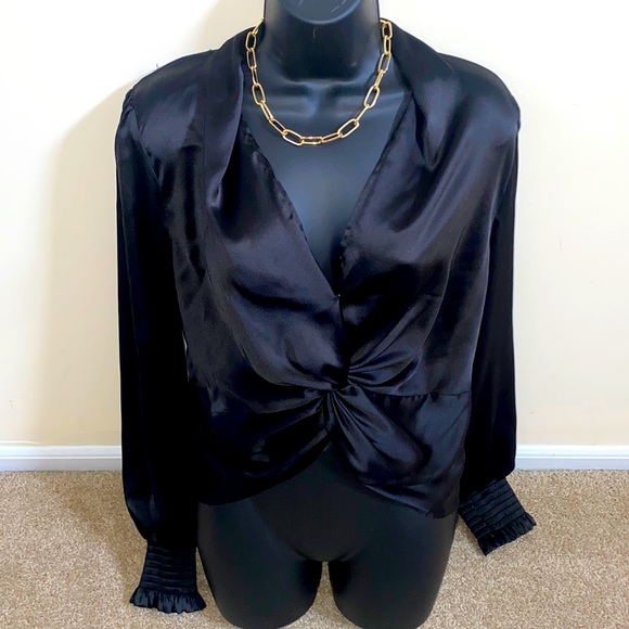 Aqua Tops - AQUA Black knotted front top size M